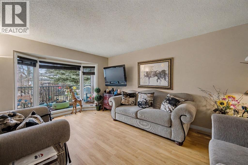 983 Woodbine Boulevard SW