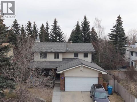 983 Woodbine Boulevard SW Calgary AB t2w4a7