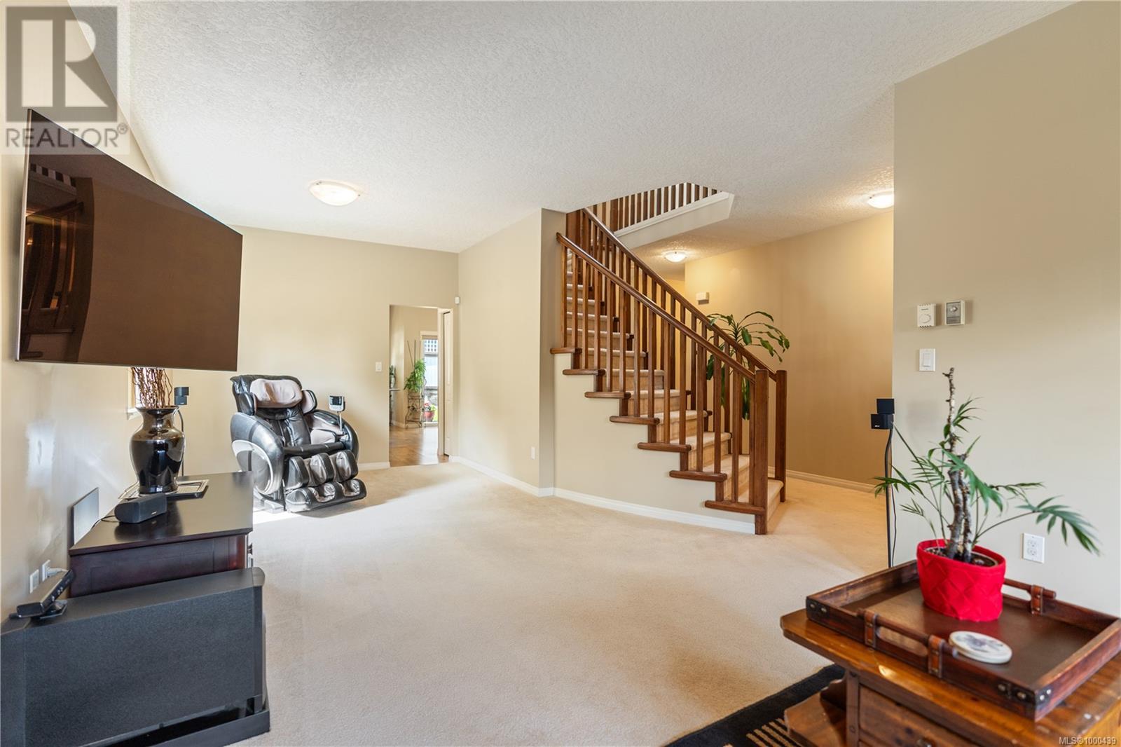 2450 Lund Rd