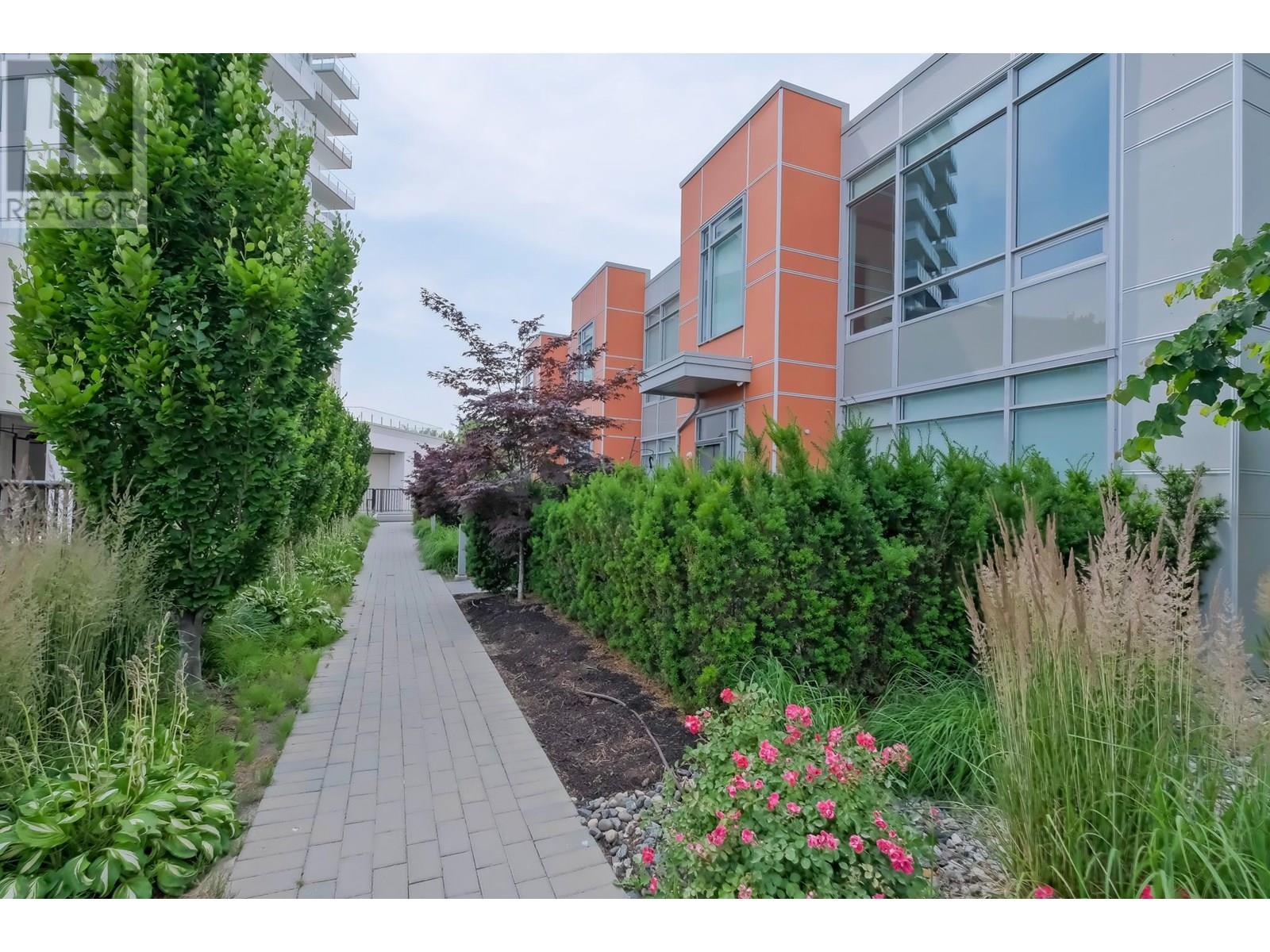 1151 Sunset Drive Unit# 106