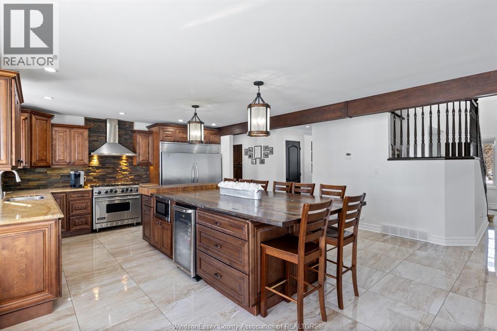 313 CRYSTAL BAY DRIVE