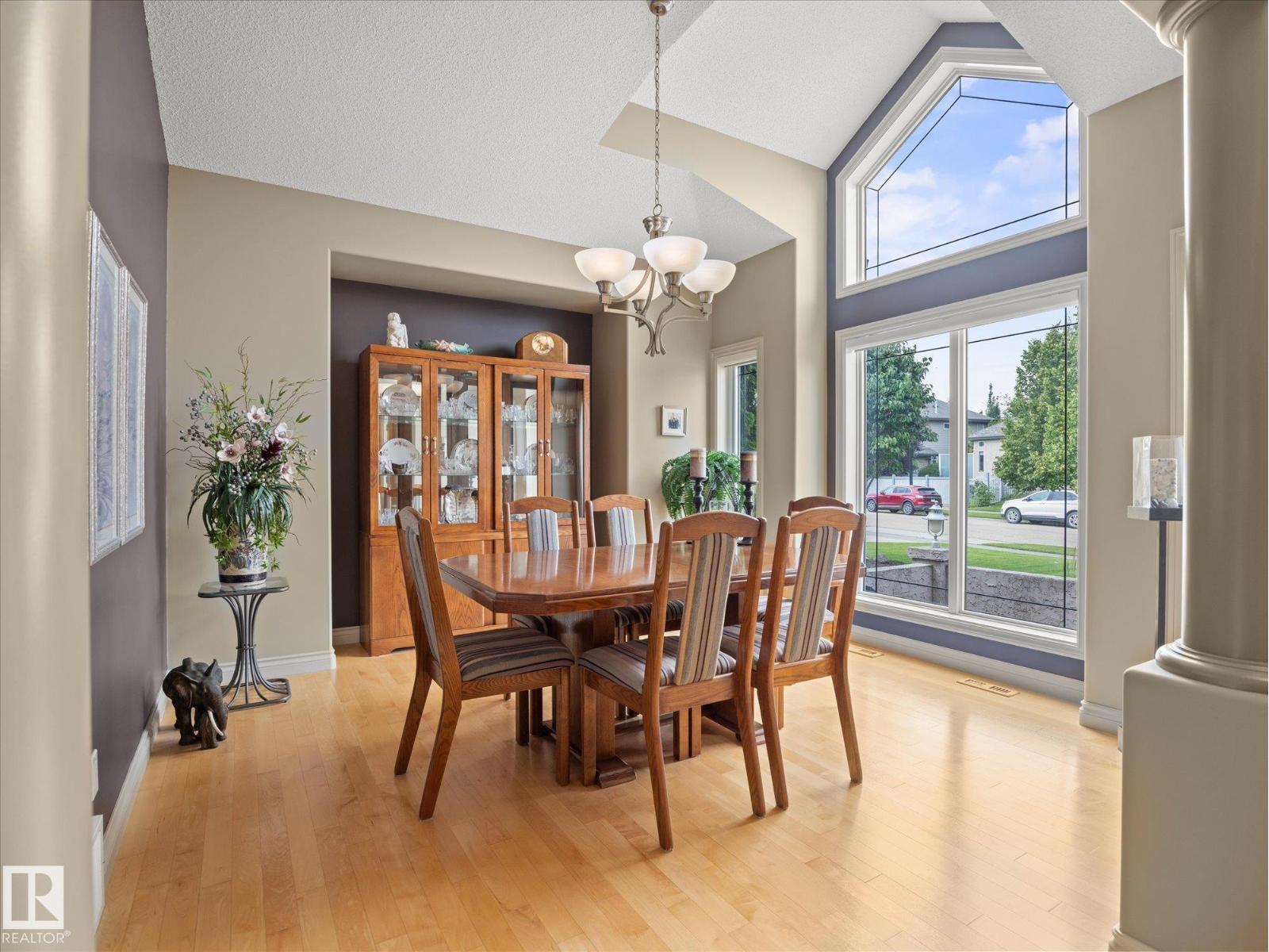 12 LAFLEUR DR