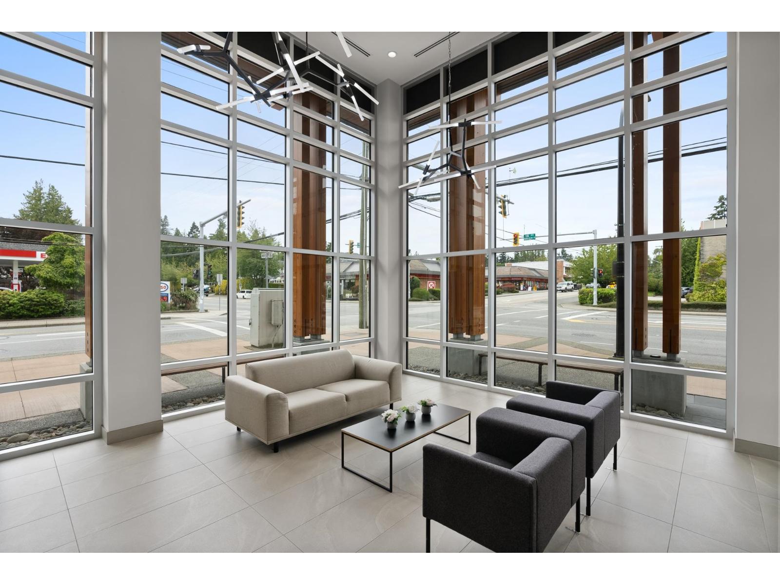 205 14022 NORTH BLUFF ROAD