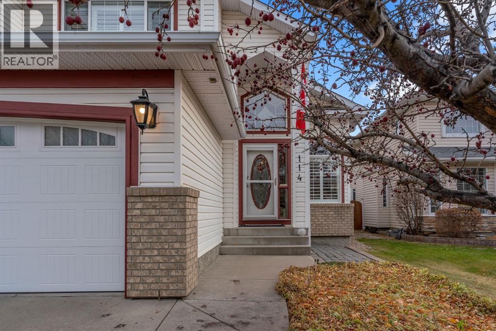 114 Riverview Circle SE