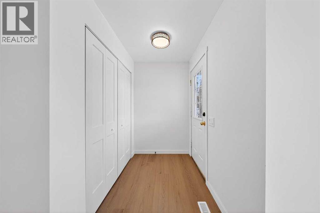 14 Aberdare Crescent NE