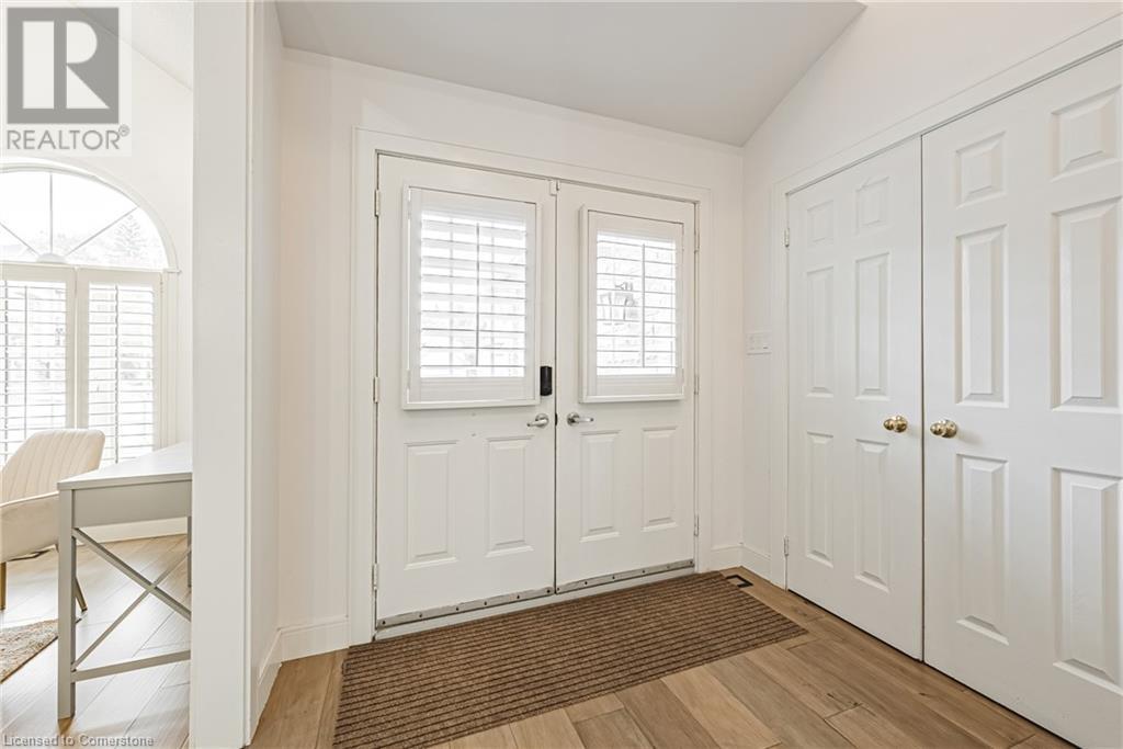 6 WINDMILL Place