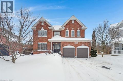 533 WOODFIELD Court Kitchener ON N2P2S8