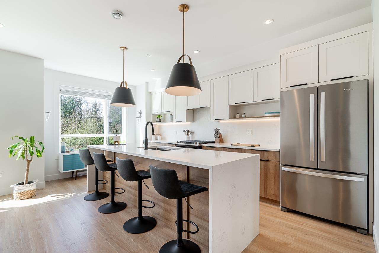 10 5476 BRYDON CRESCENT