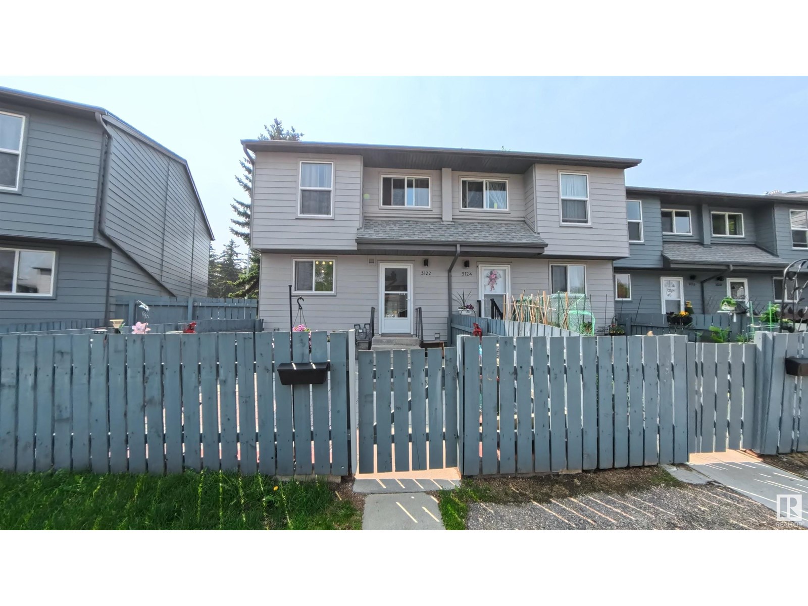 3122 142 AV NW