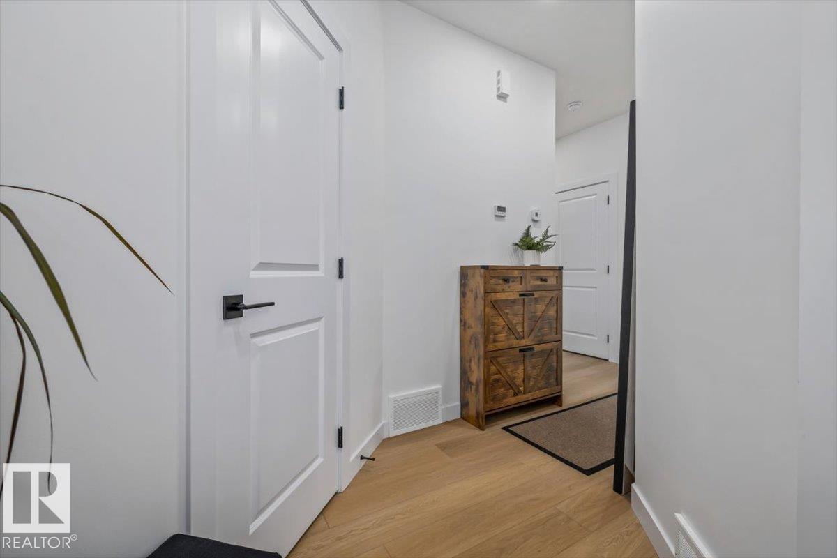 3616 TRIOMPHE BV