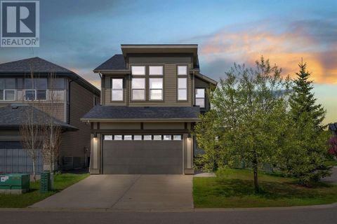 359 Walden Mews SE Calgary AB T2X0T2