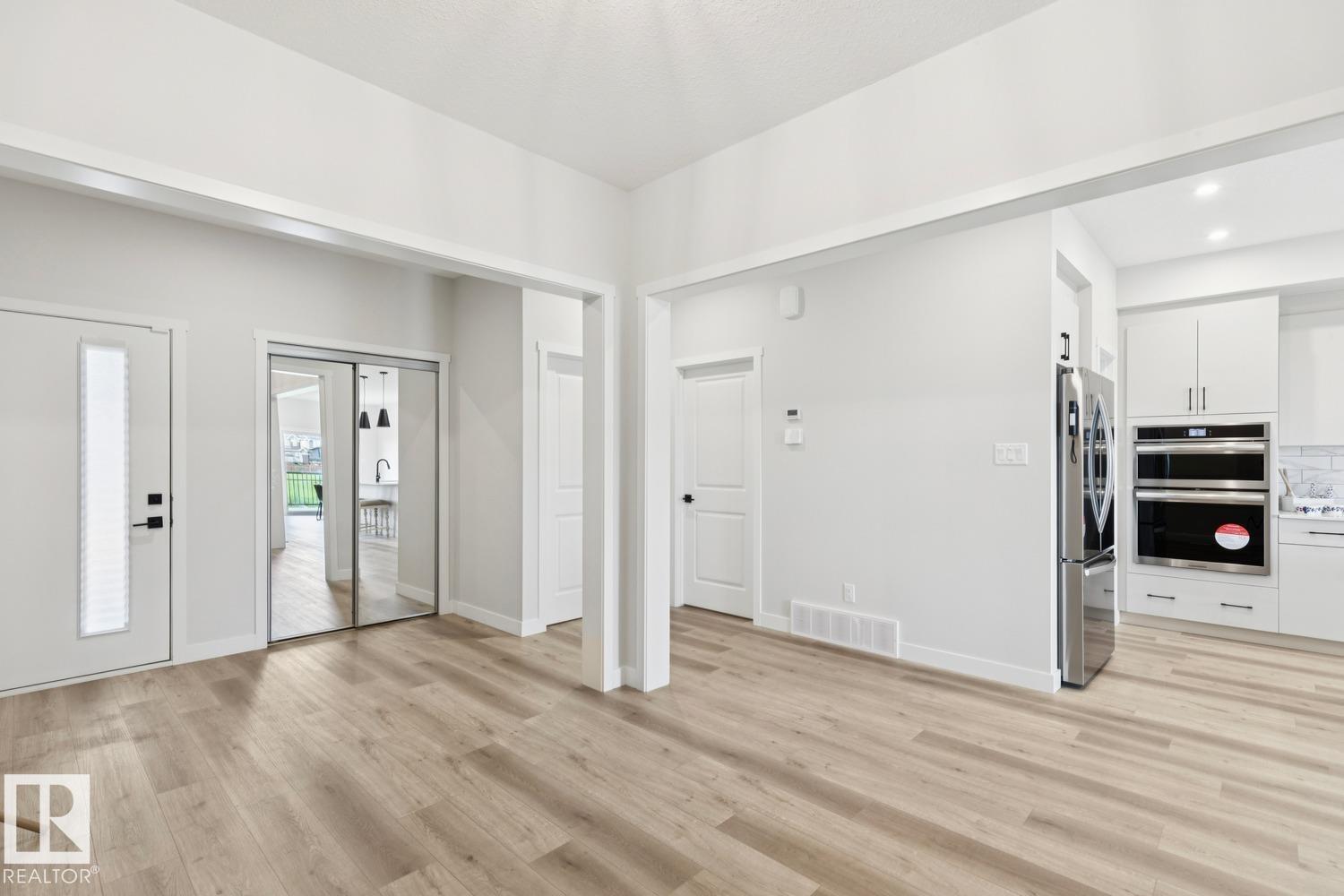 15666 18 AV SW