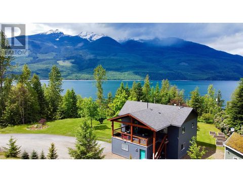 185 DONNELLYS Road Nakusp BC V0G1R1