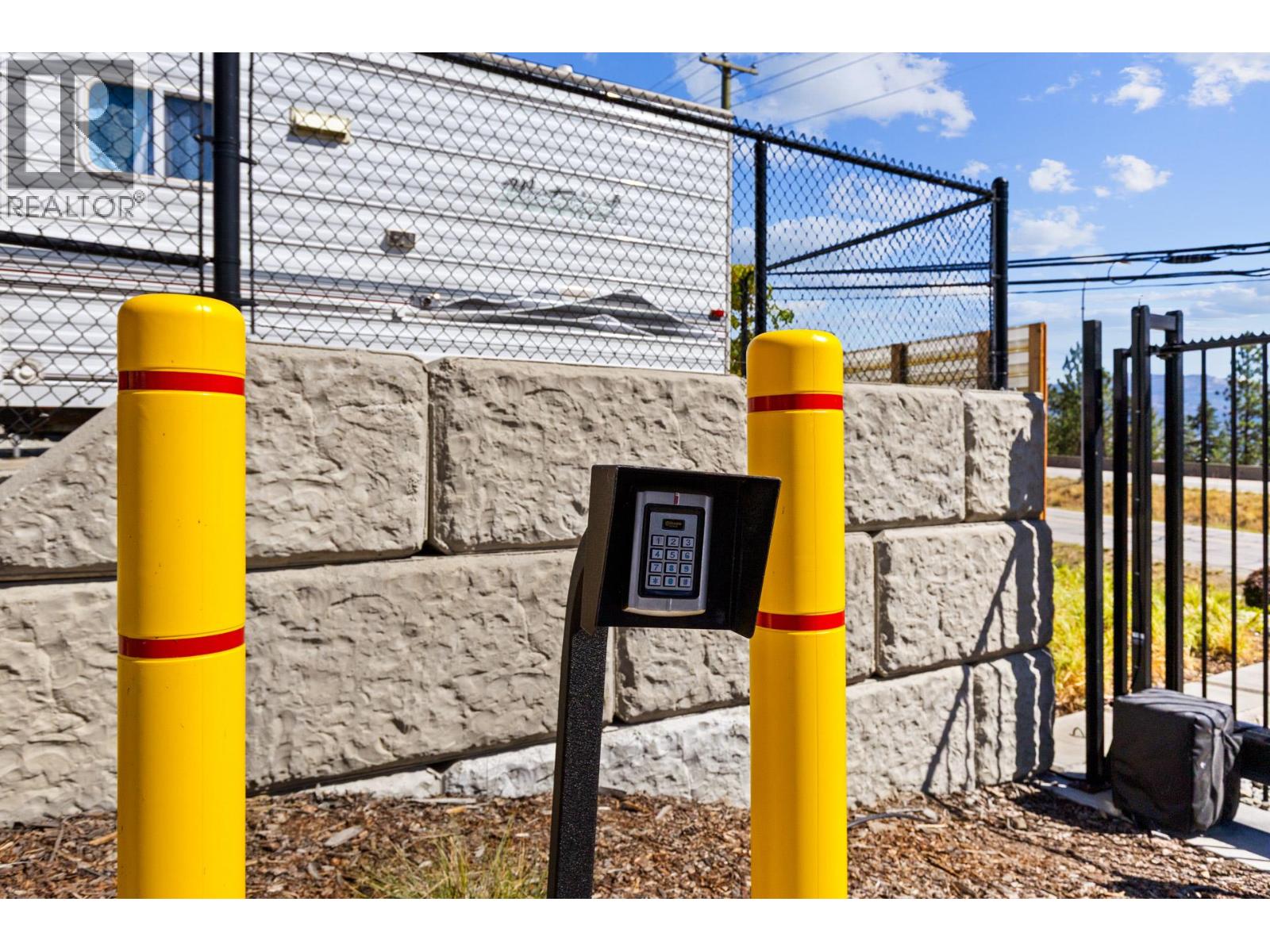 2670 Lower Glenrosa Road