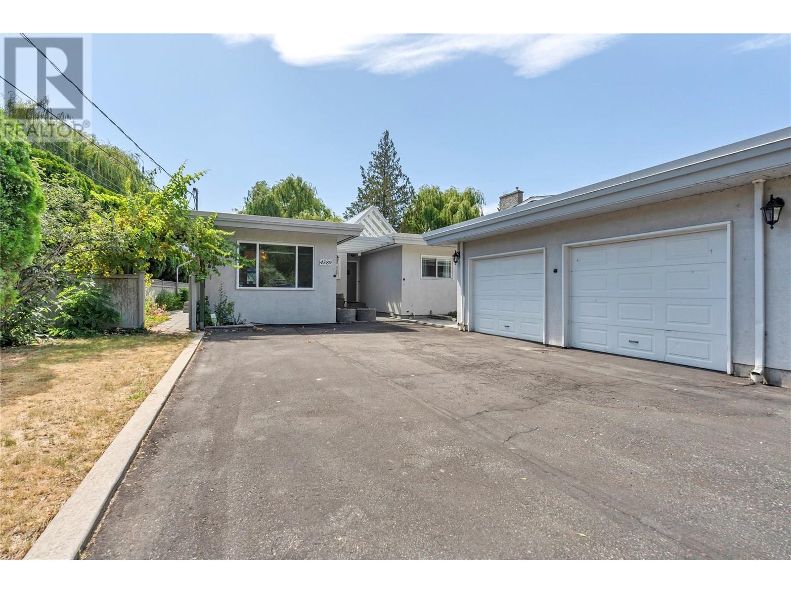 4589 Lakeside Road