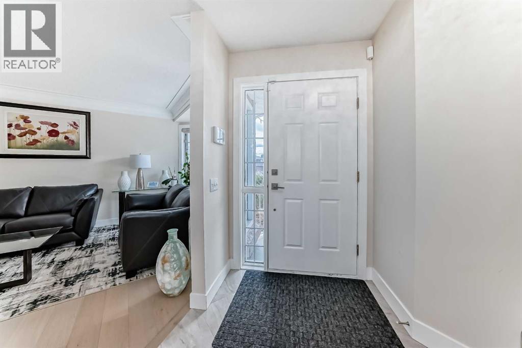 7165 California Boulevard NE