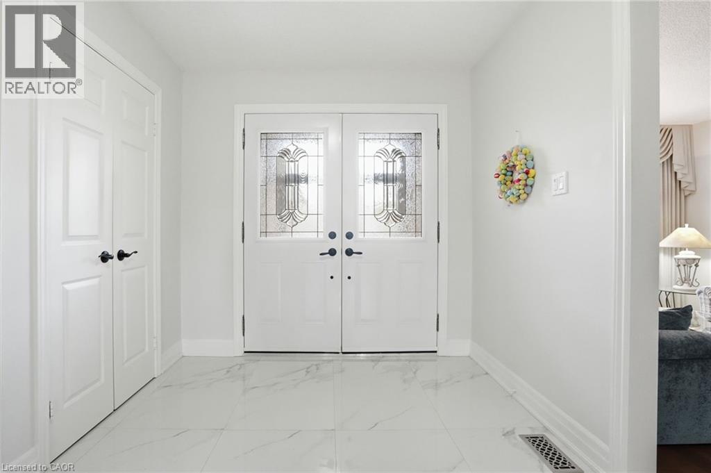 3192 COLEBROOK Court