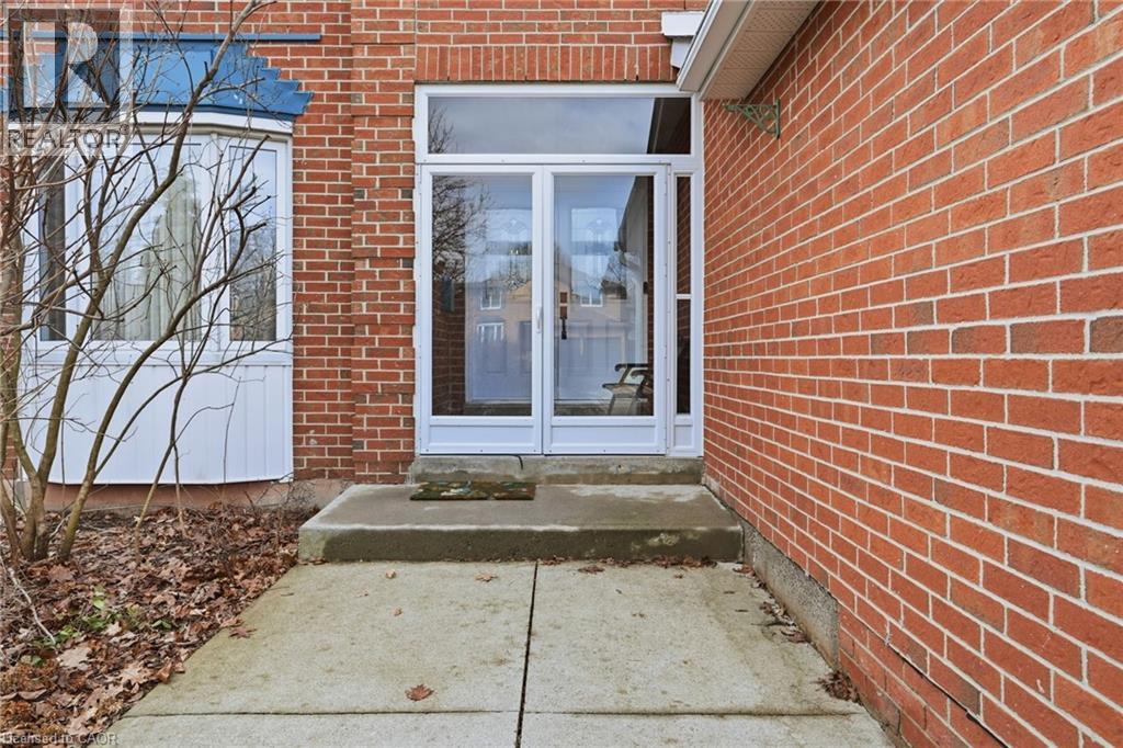 3192 COLEBROOK Court