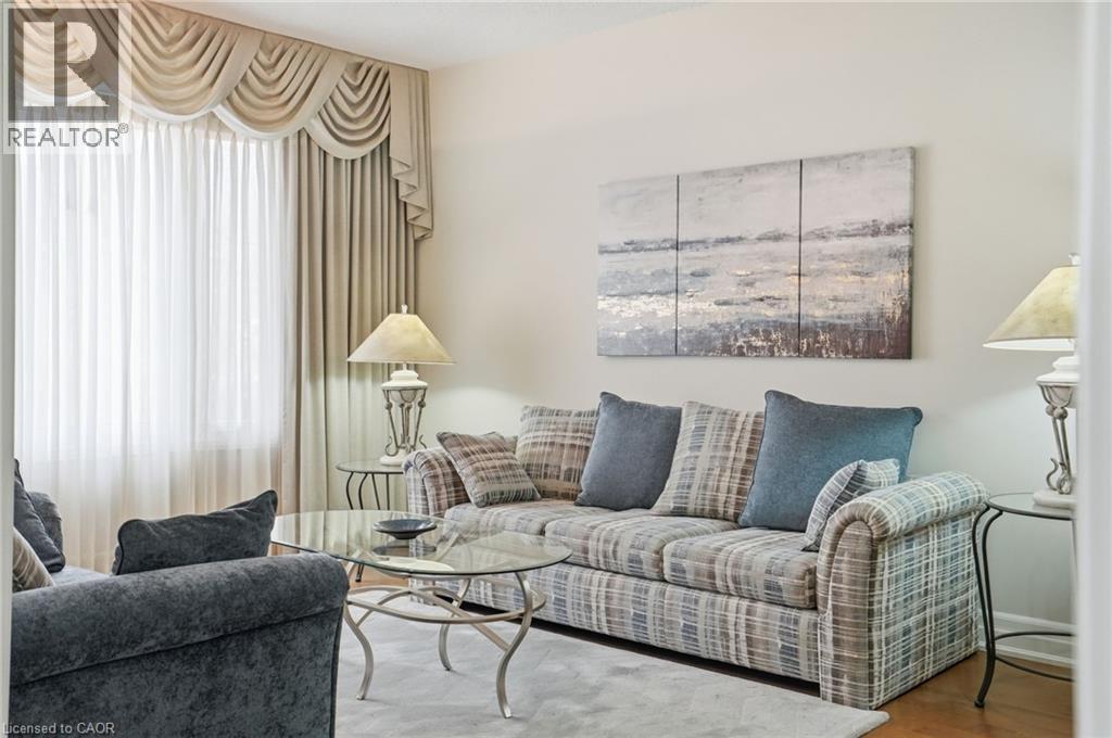 3192 COLEBROOK Court