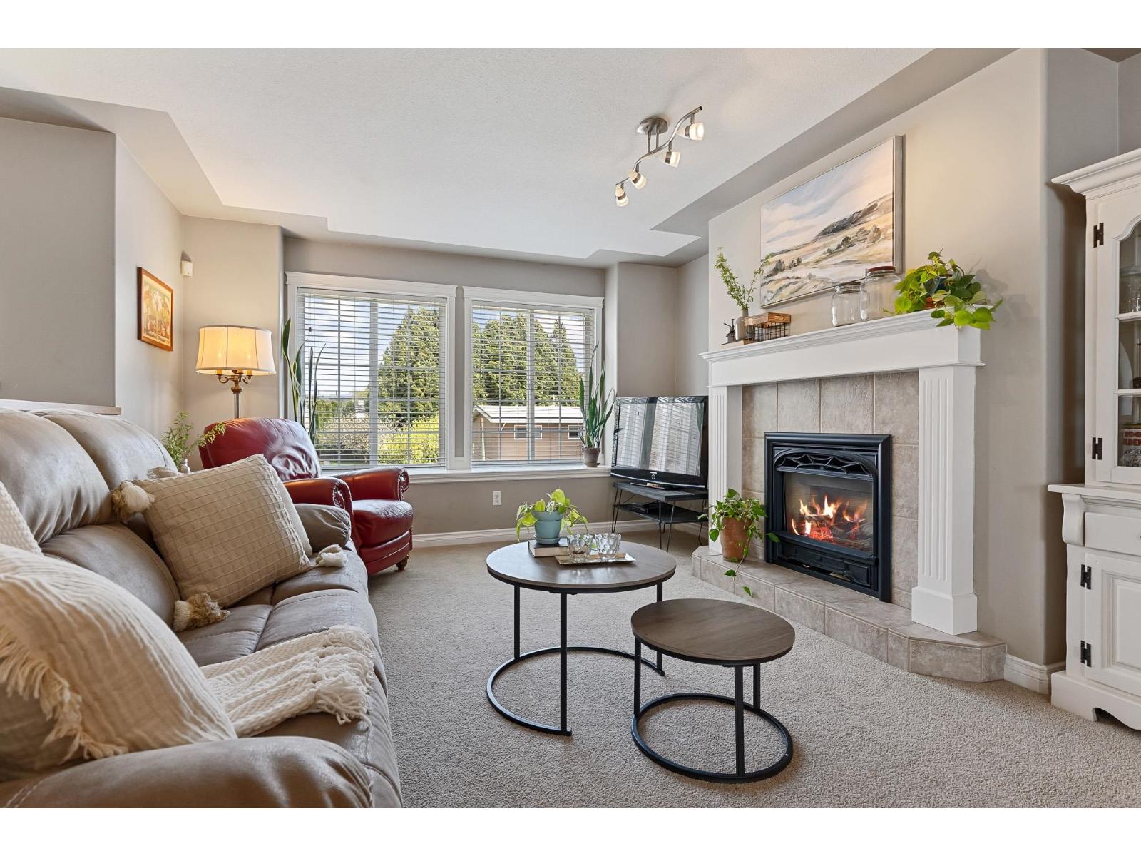 10187 FAIRVIEW DRIVE|Fairfield Island