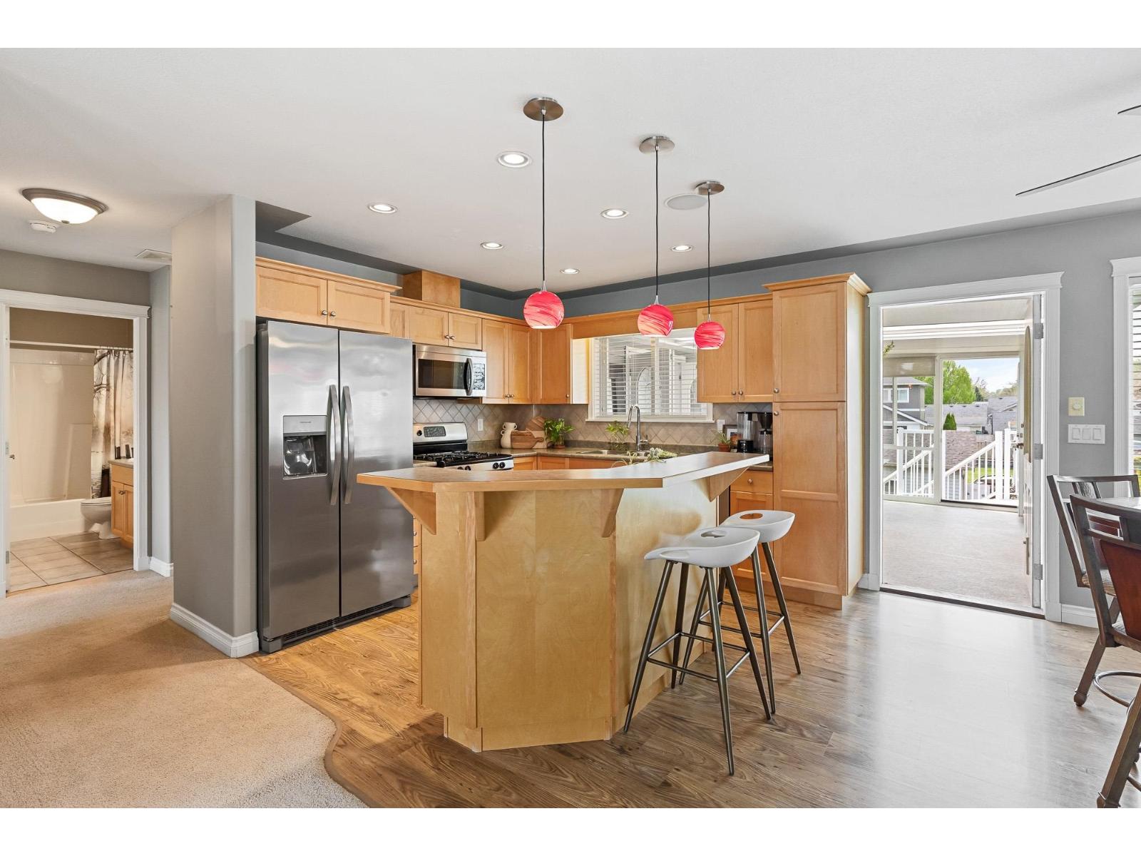 10187 FAIRVIEW DRIVE|Fairfield Island