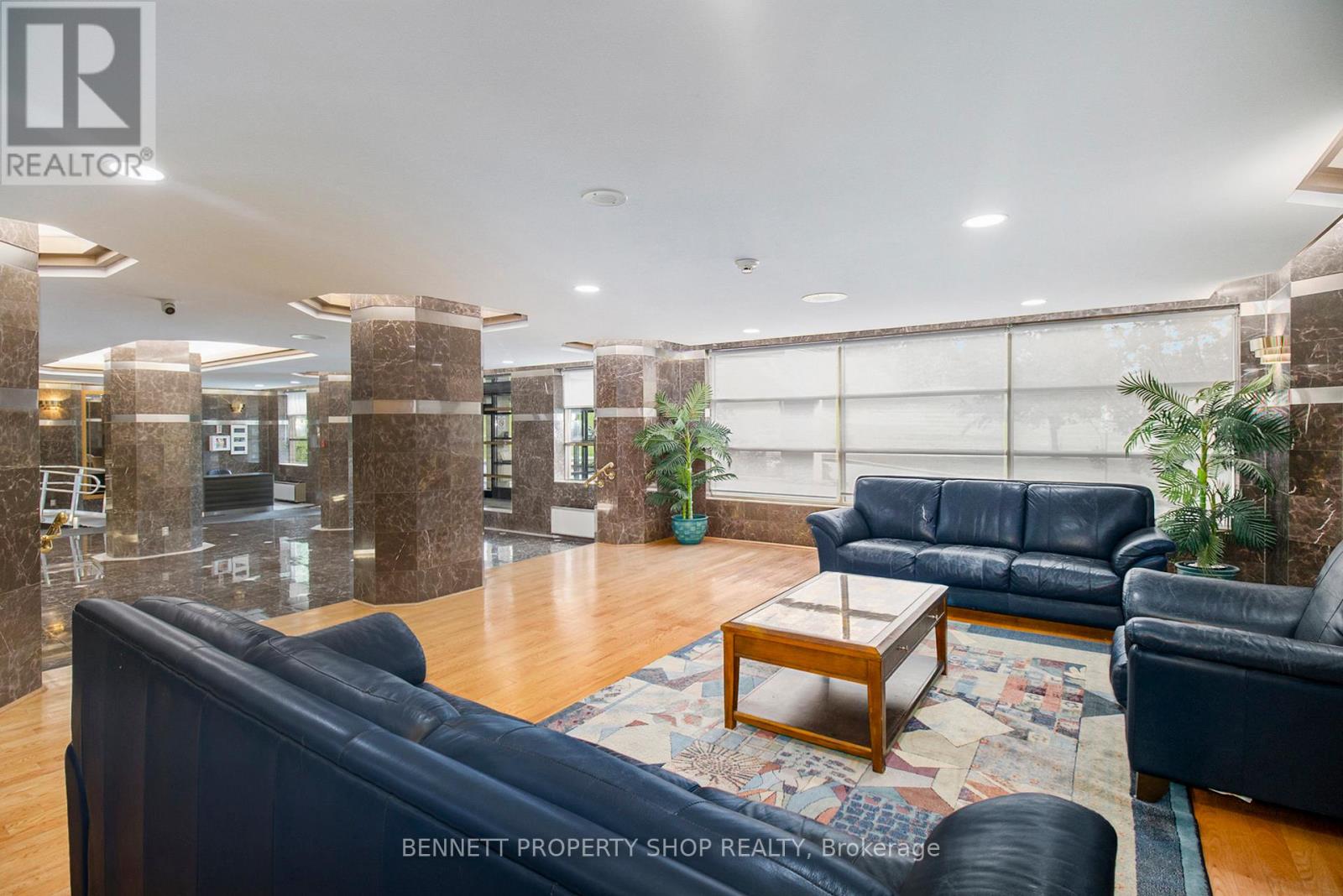 610 - 2760 CAROUSEL CRESCENT