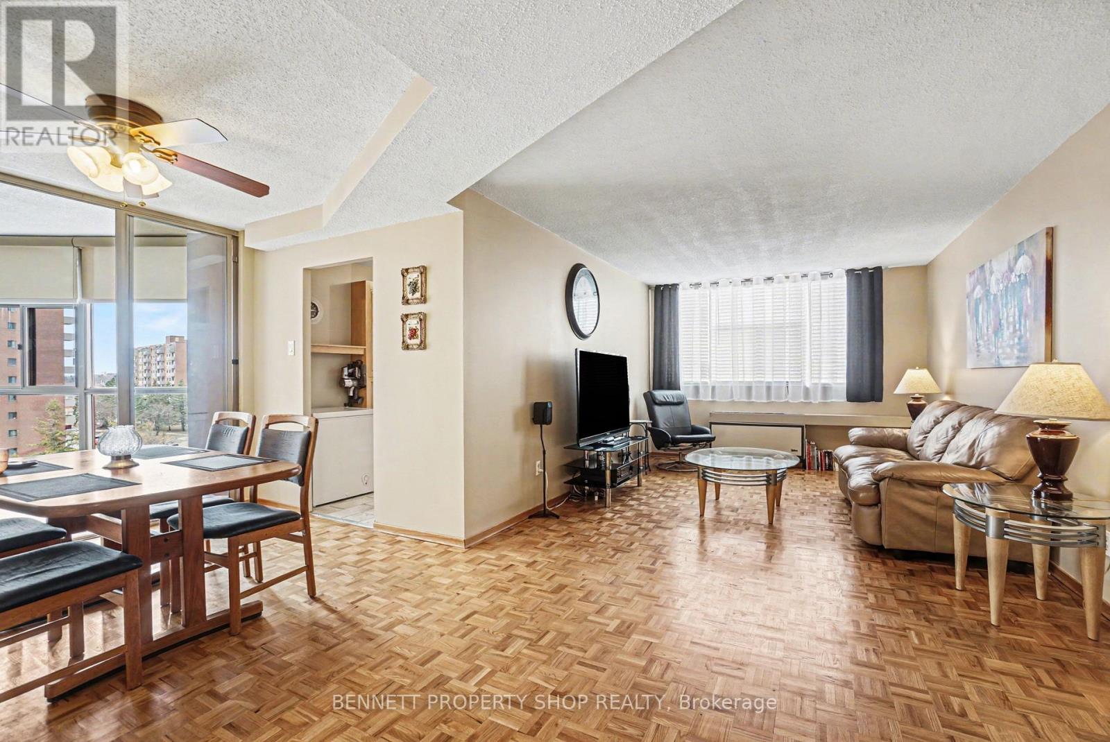 610 - 2760 CAROUSEL CRESCENT