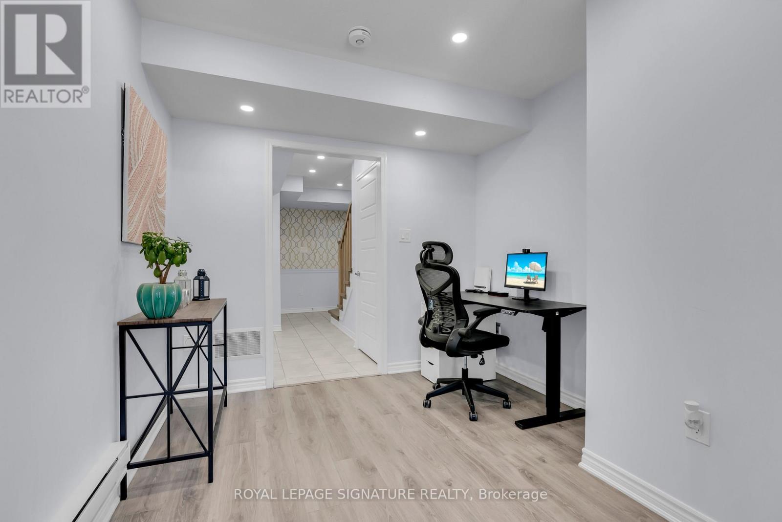 60 - 22 SPRING CREEK DRIVE