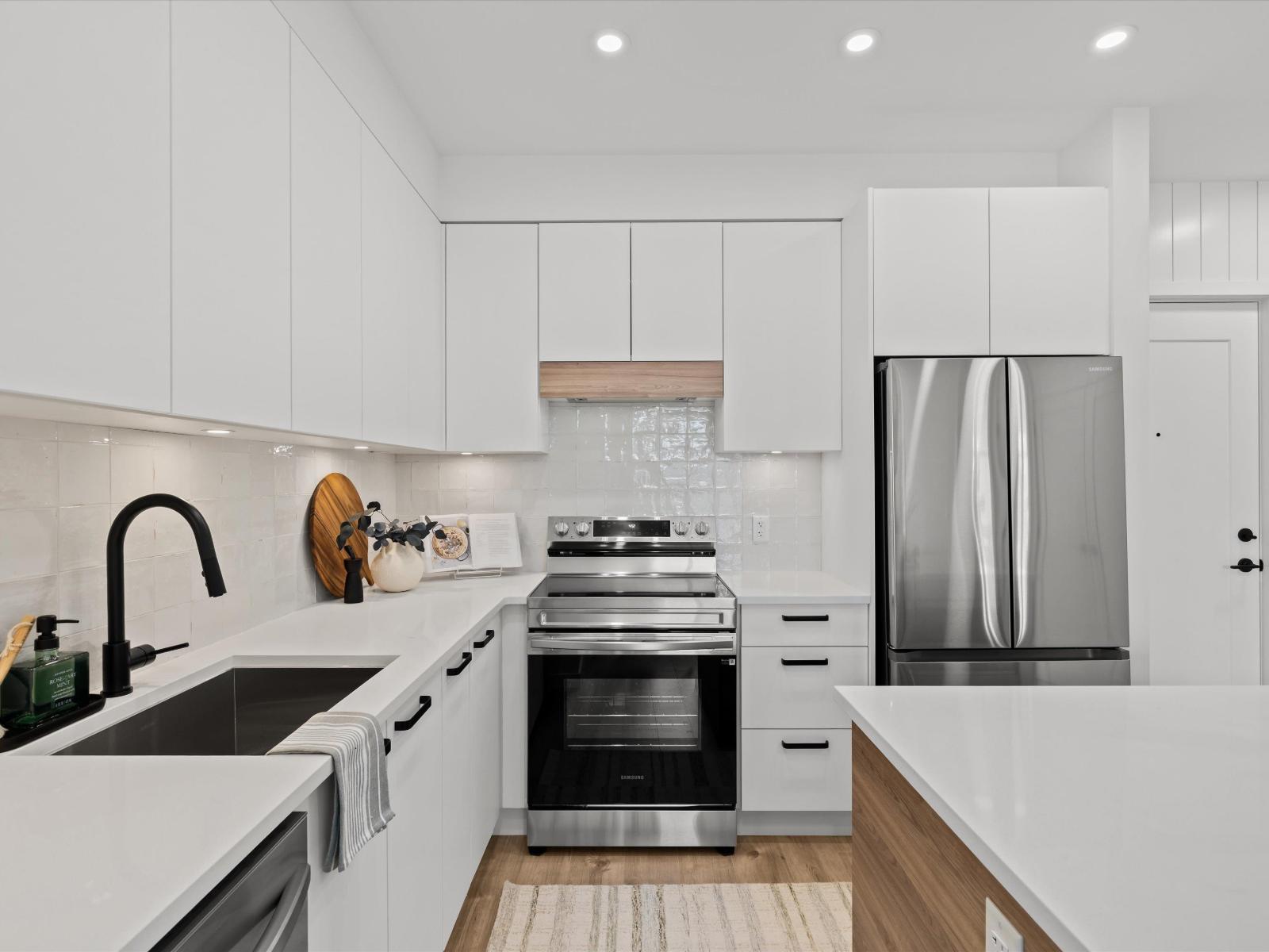 204 33920 BEST AVENUE