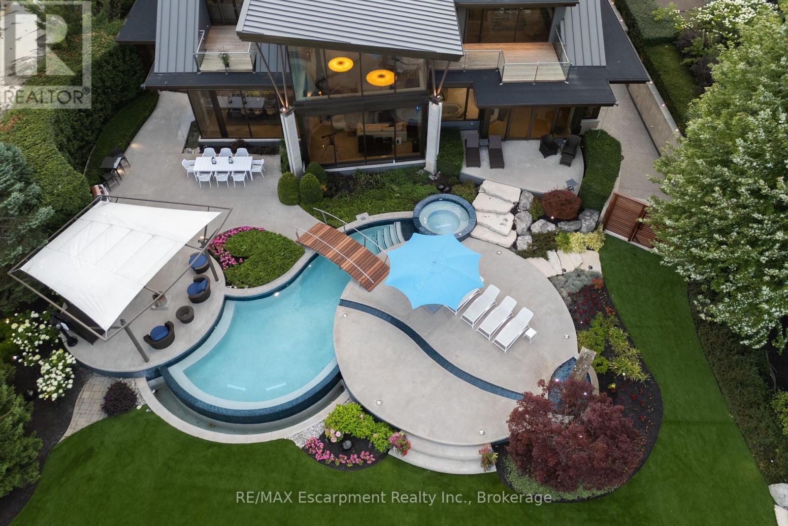 1540 WATERSEDGE ROAD