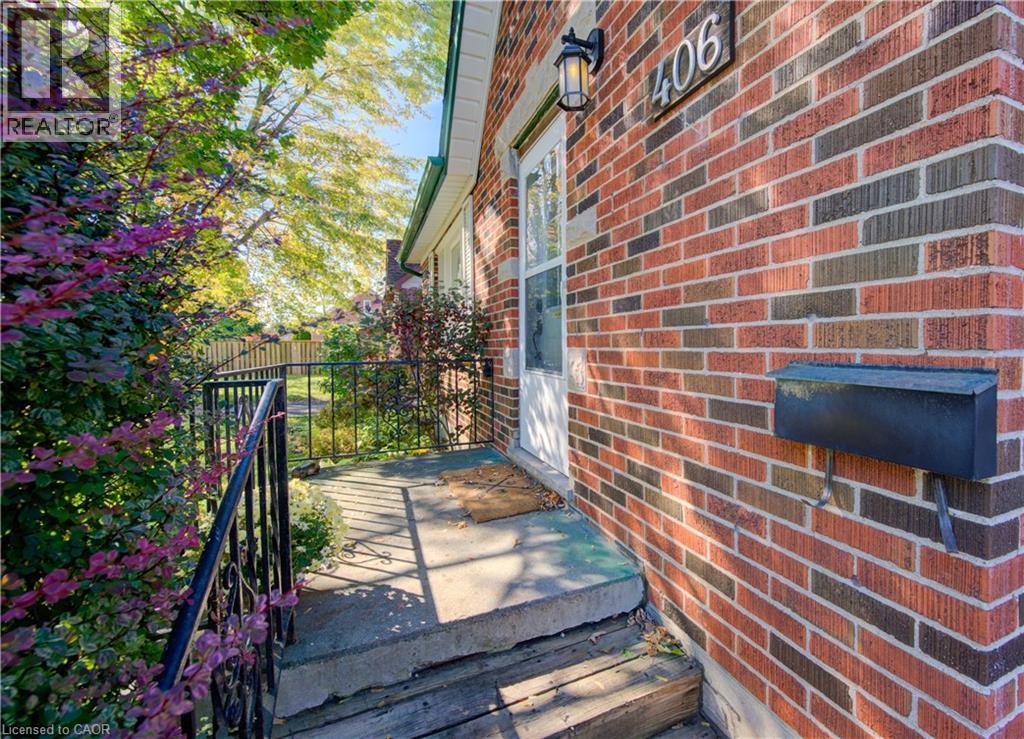 406 EPHRAIM Street