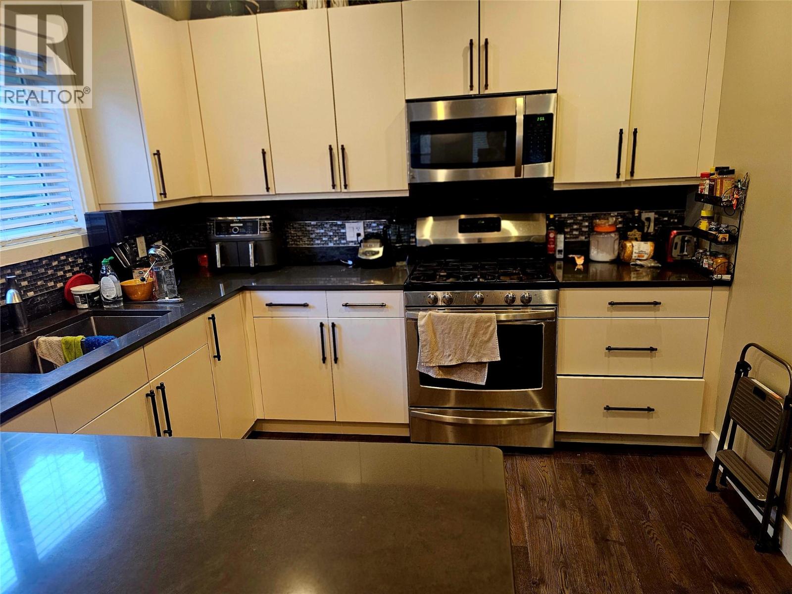 2410 PERRIER Lane Unit# B