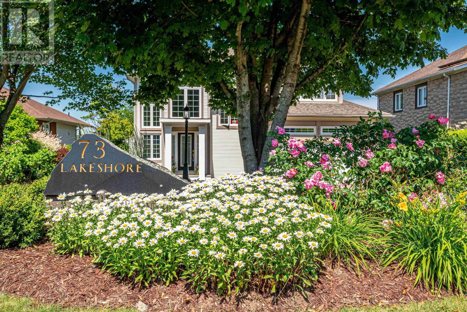 73 Lakeshore Park Terrace