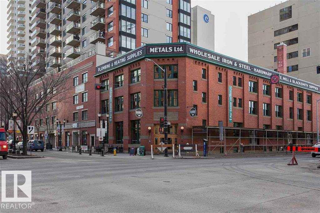 #1704 10180 104 ST NW