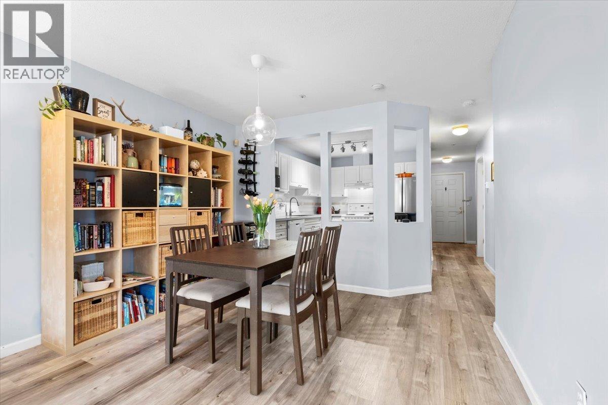 215 2678 DIXON STREET