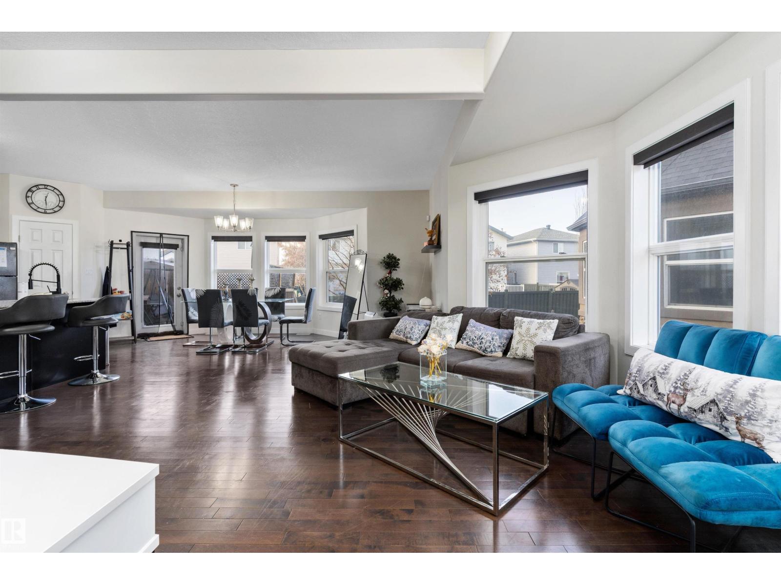 #36 1720 GARNETT PT NW