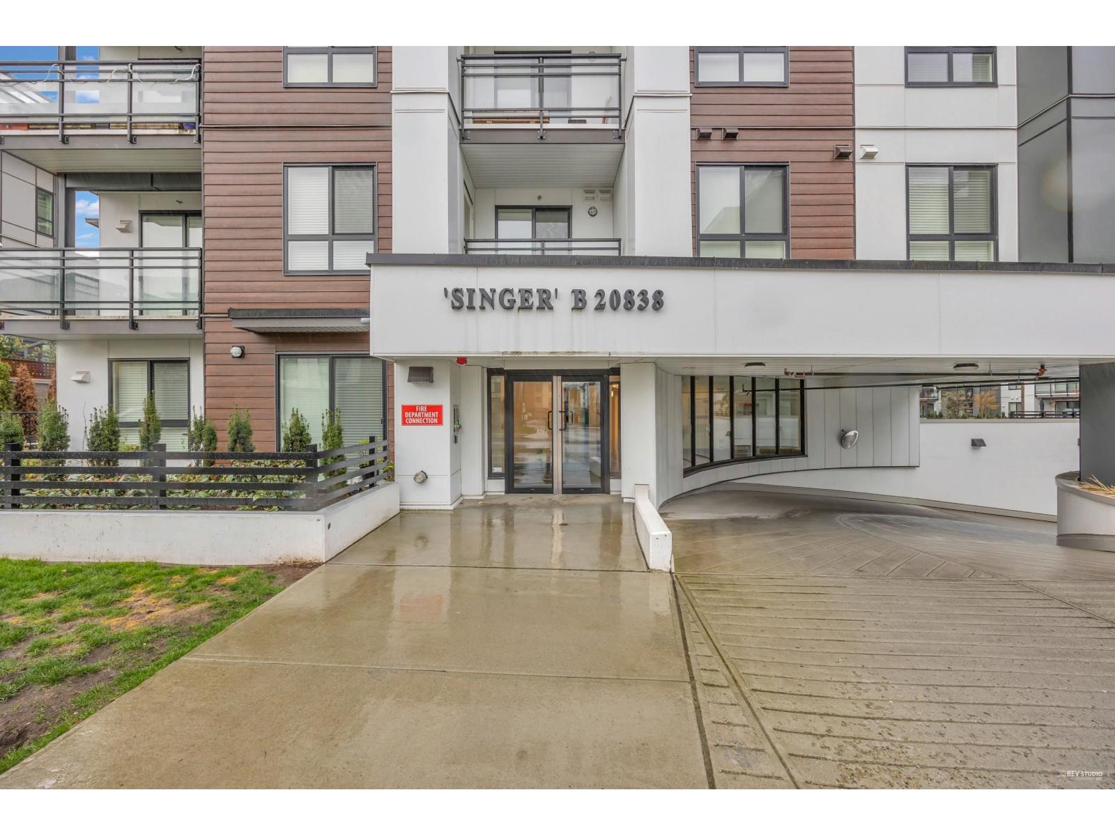 B211 20838 78B AVENUE