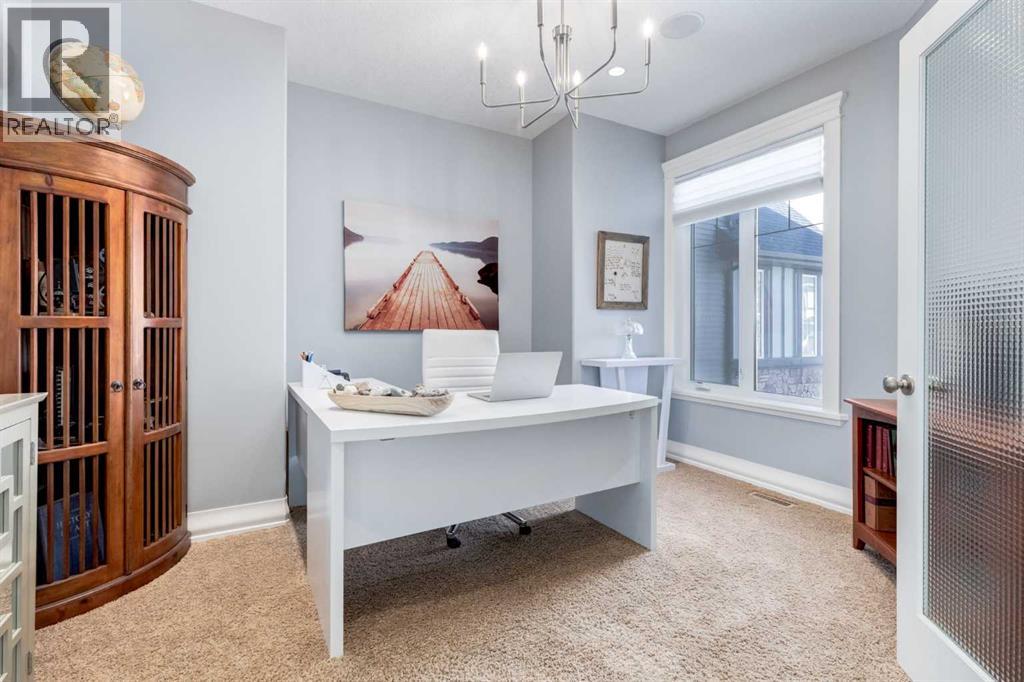 728 Coopers Square SW