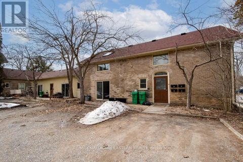 11 ARGYLE STREET Peterborough (Northcrest Ward 5) ON K9H7M2