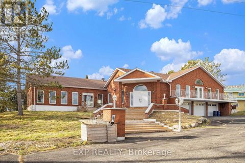 8411 RUSSELL ROAD Ottawa ON K4B0J7