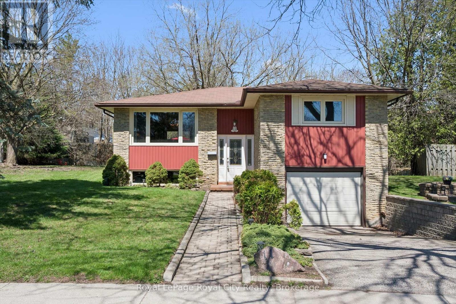 11 GREGORY PLACE