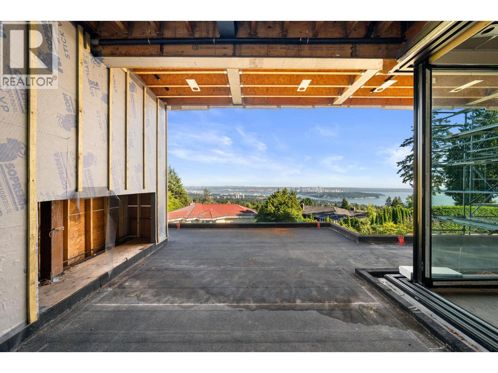 1424 SANDHURST PLACE