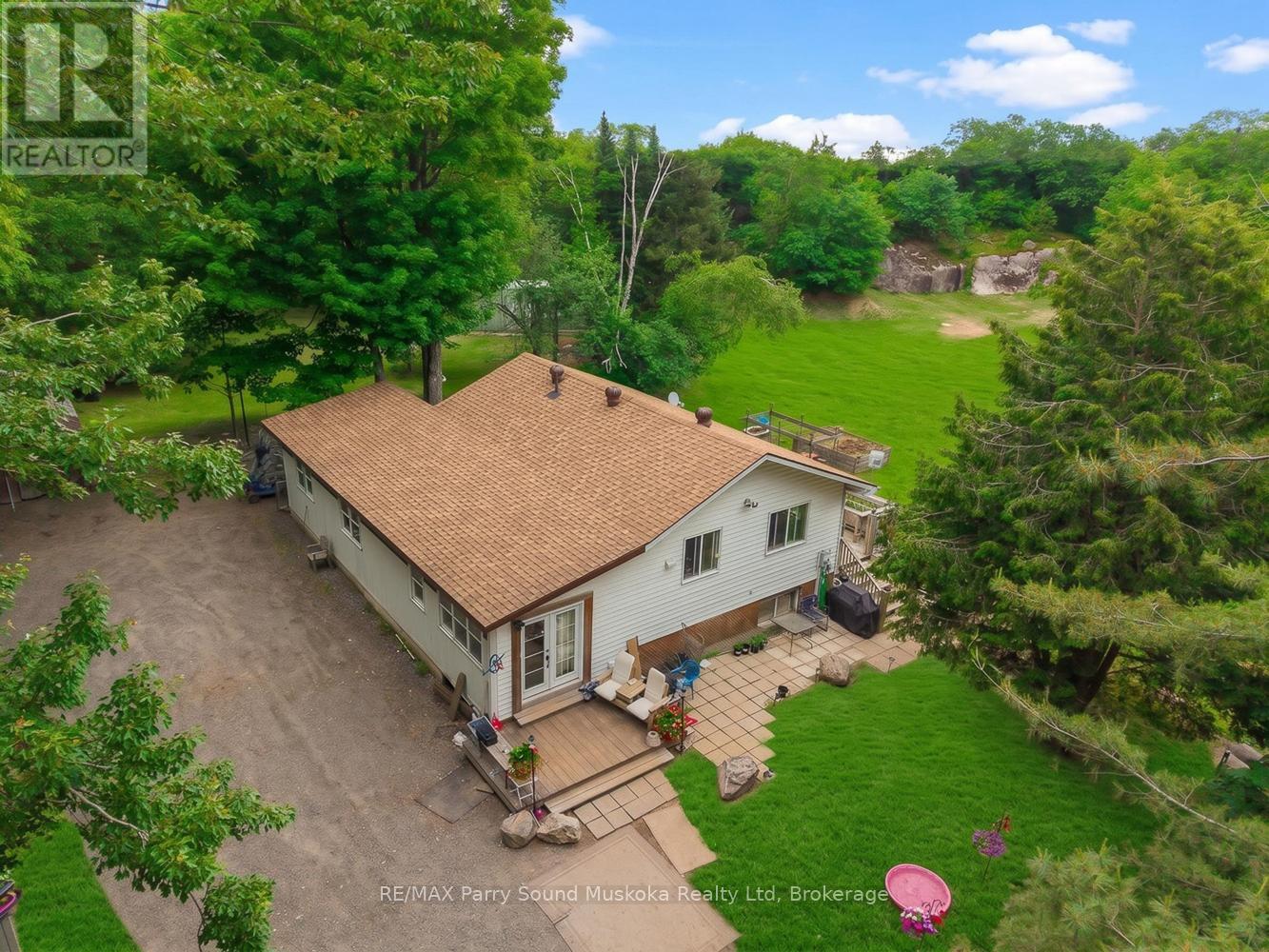 15 TORONTO LAKE ROAD