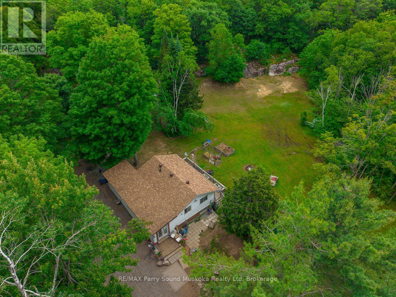 15 TORONTO LAKE ROAD