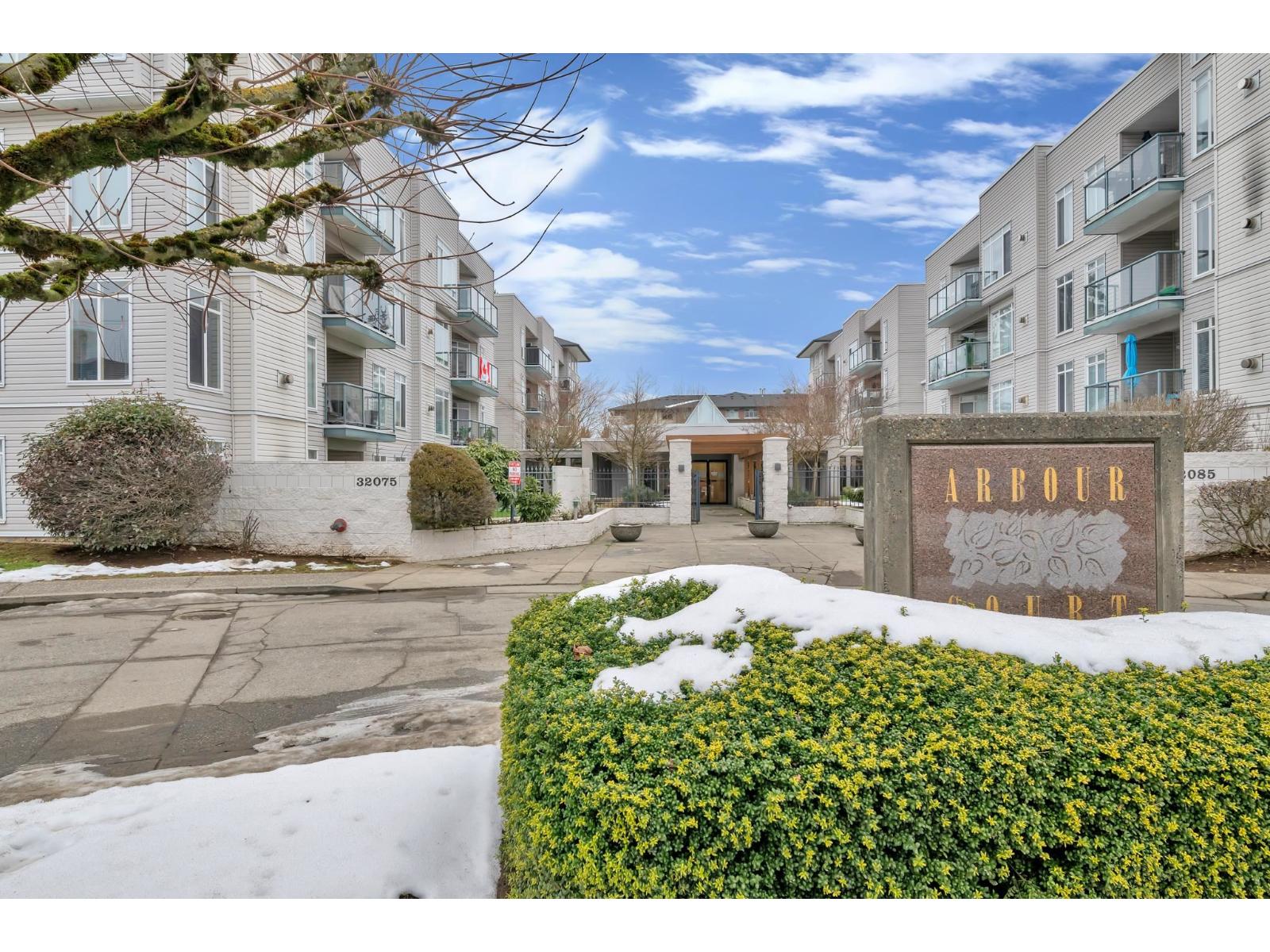 306 32075 GEORGE FERGUSON WAY