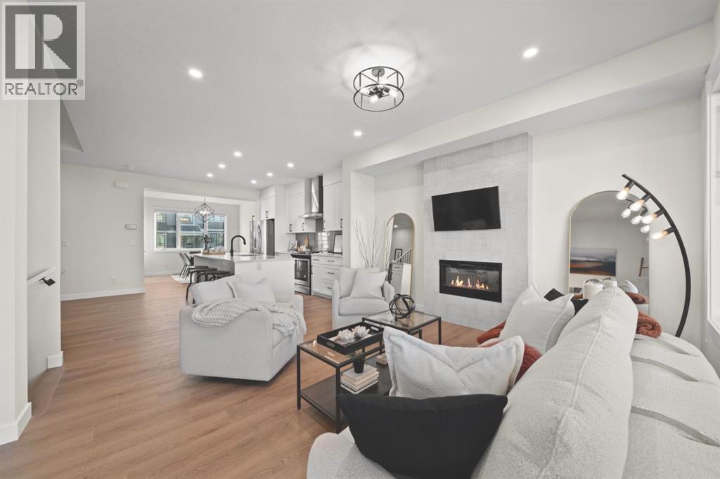 104 Crestridge Common SW