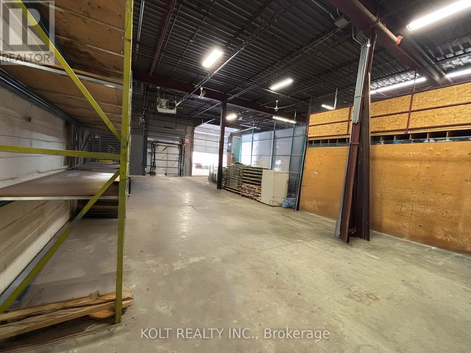 13-15 - 80 ESNA PARK DRIVE