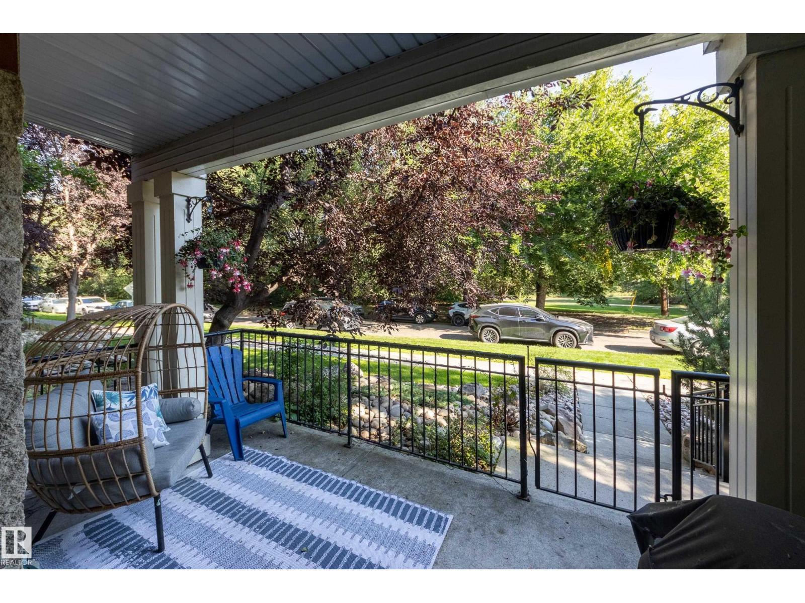 #102 9811 96A ST NW