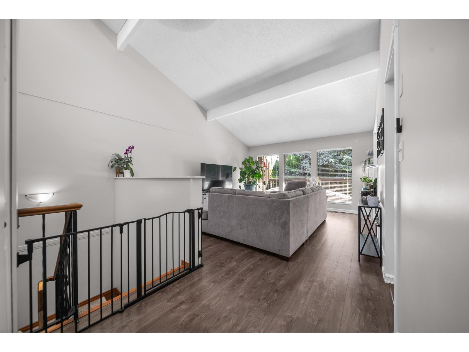 21 5840 VEDDER ROAD|Vedder Crossing