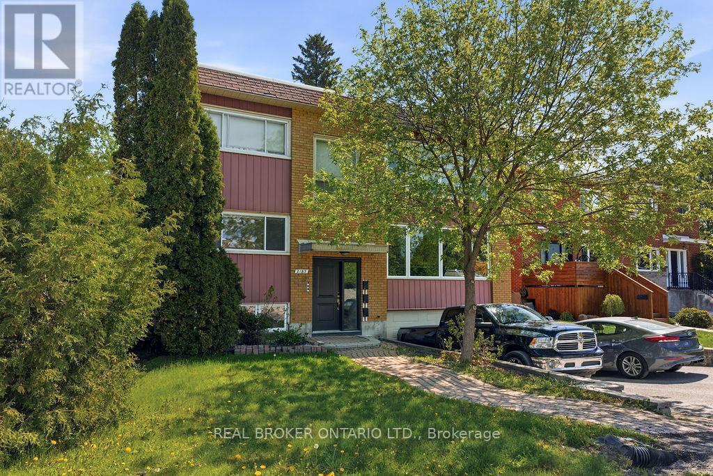 #1 - 2187 PLESSER STREET